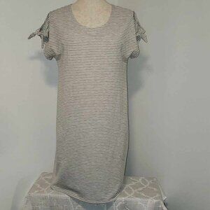 The Gap Cold Shoulder Beach Dress Size Medium
